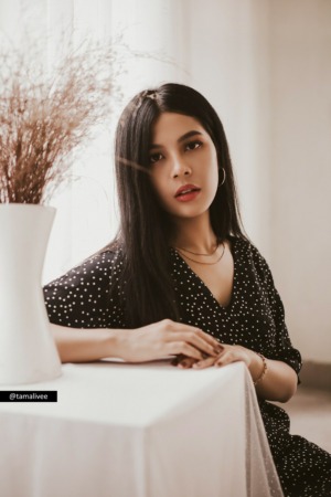 Indriani Anggun, Akademisi Cantik yang Karyanya Lolos Indeks Scopus di Serbia